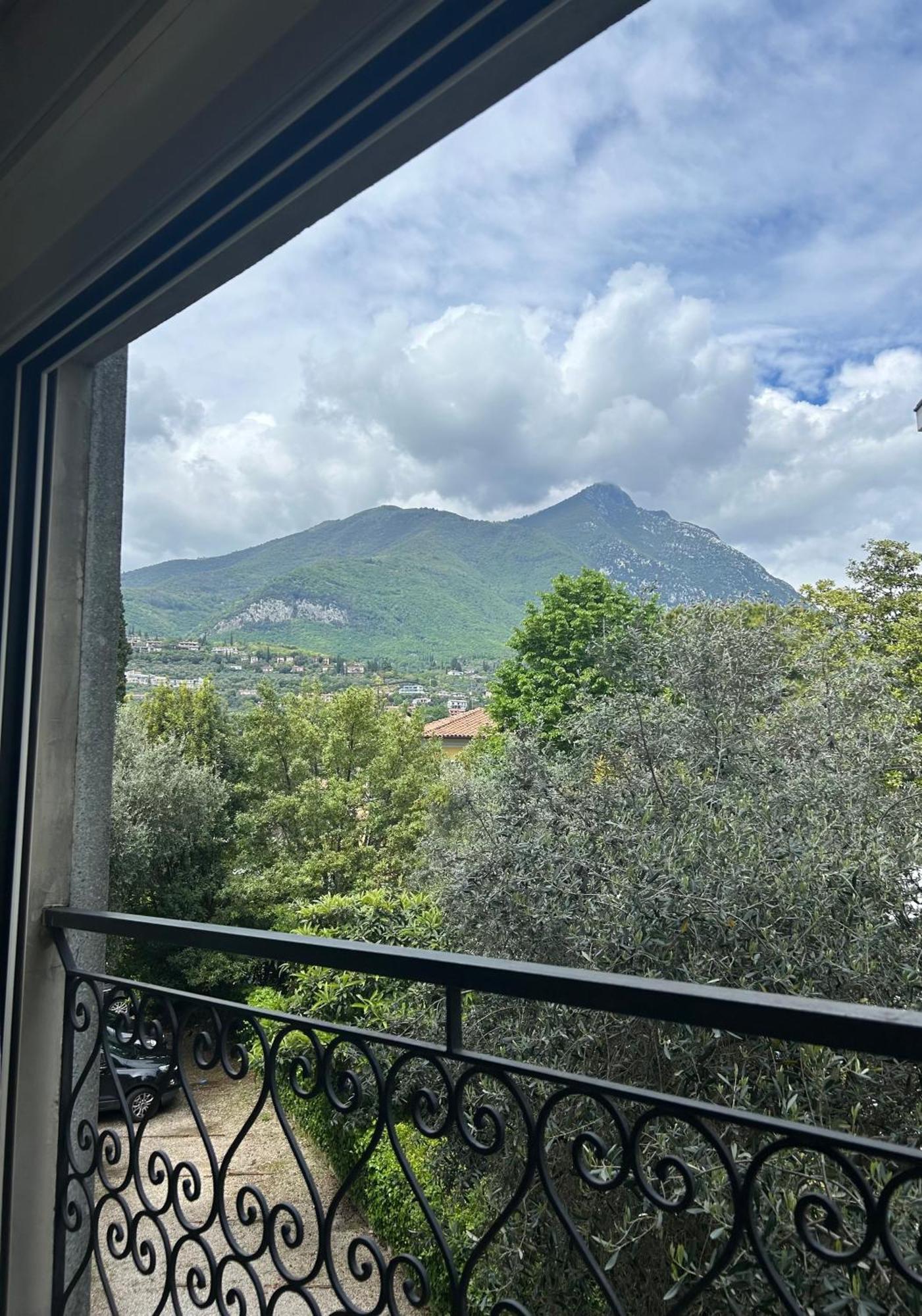 Appartamento Lido 'With Parking Space Included' Toscolano Maderno Exterior photo